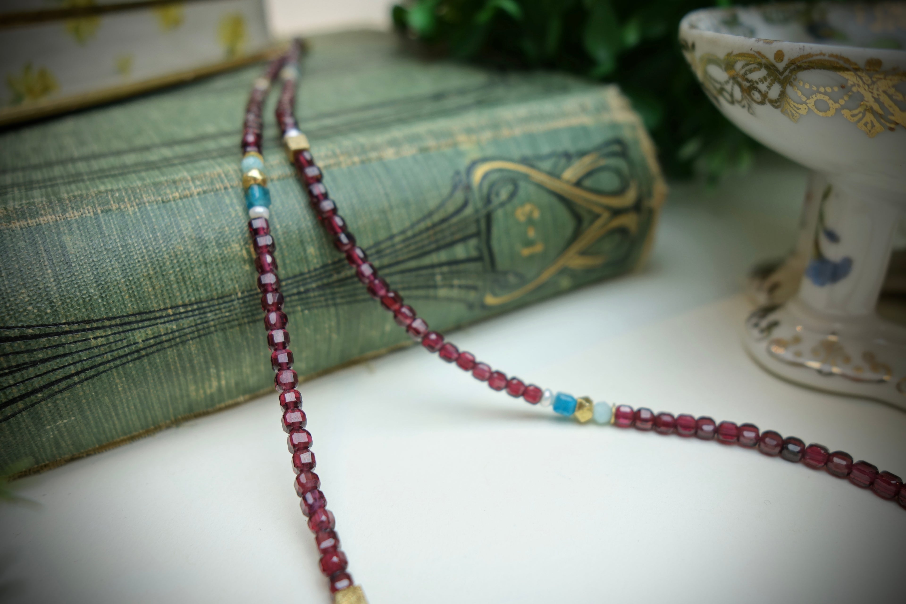 Collier „VELORA“