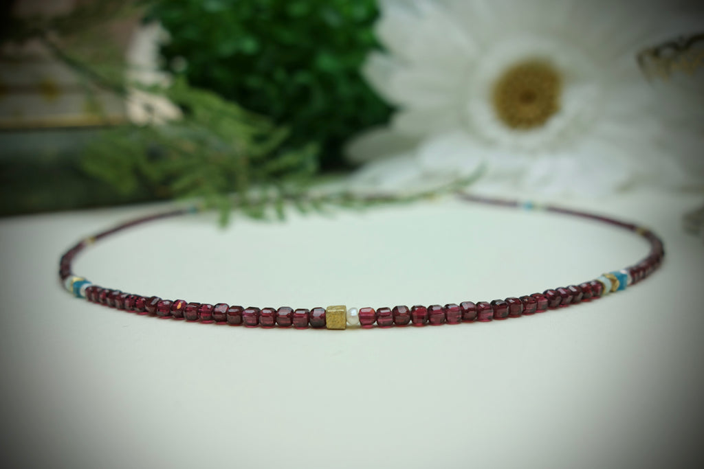 Collier „VELORA“