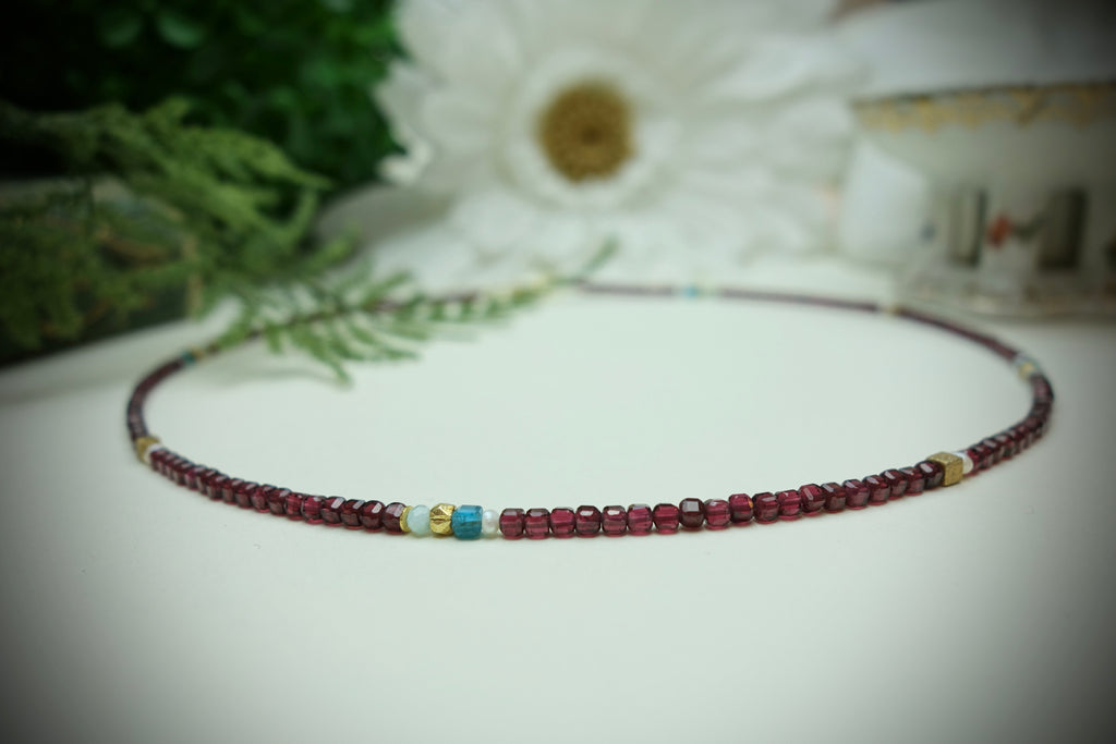 Collier „VELORA“