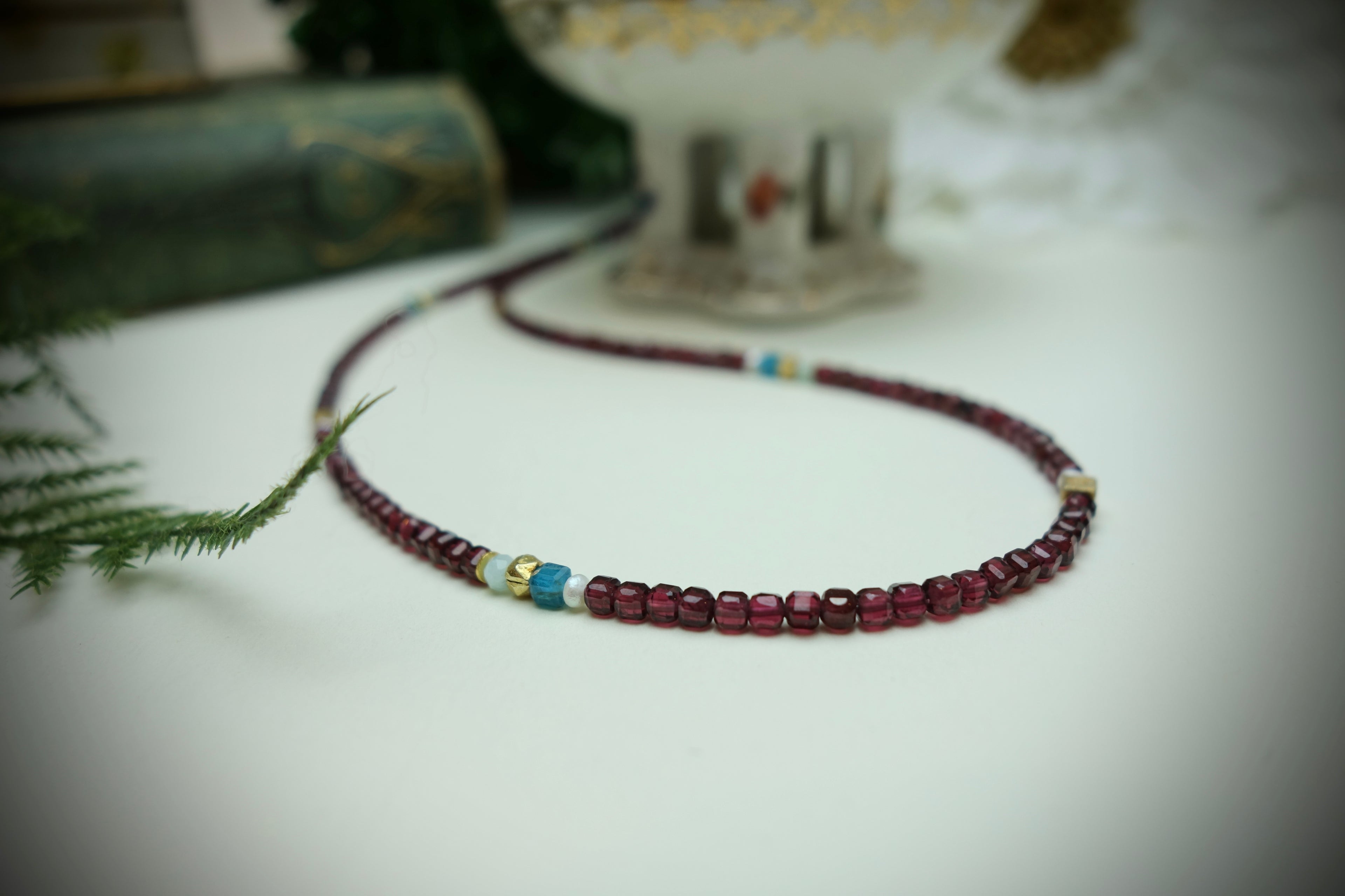 Collier „VELORA“