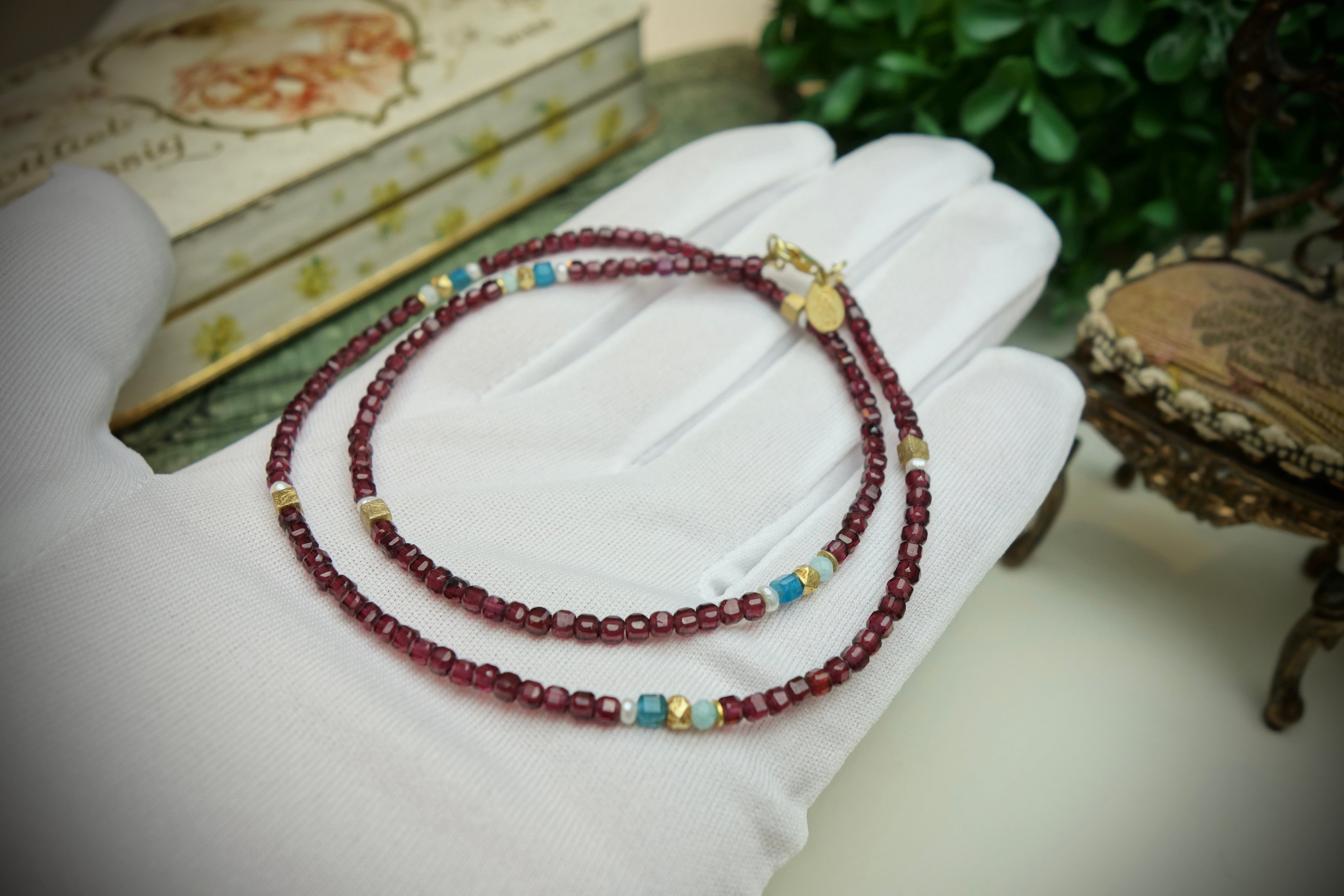 Collier „VELORA“