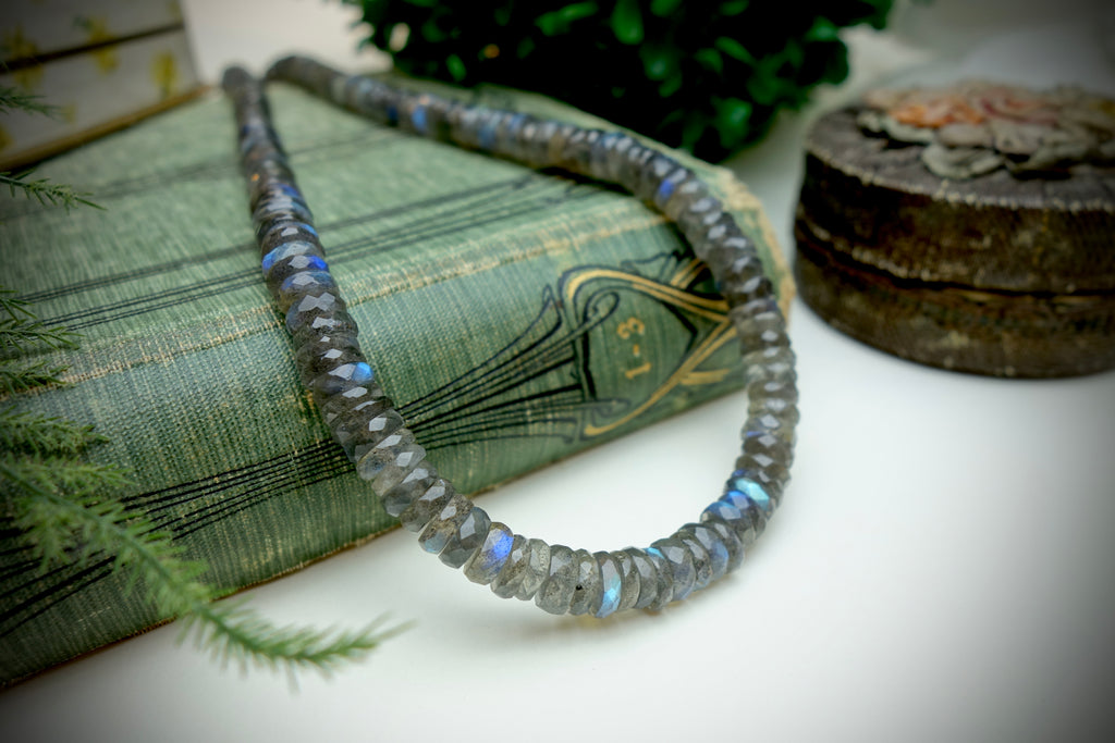 Collier „MOONLIT HAZE“