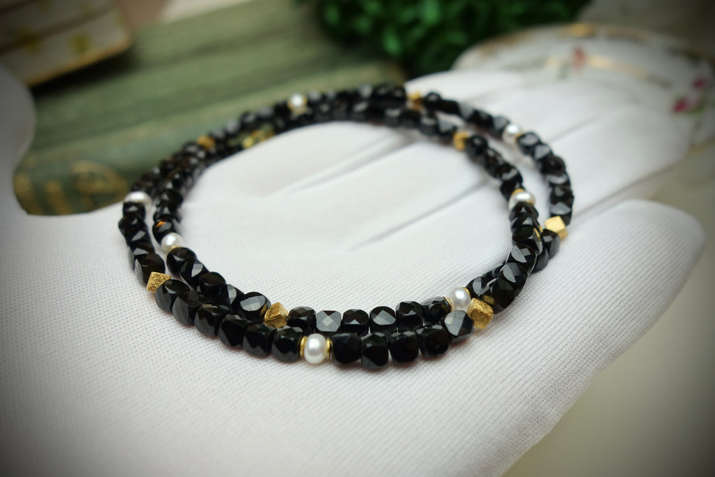 Collier „NOIR LUMIÈRE“