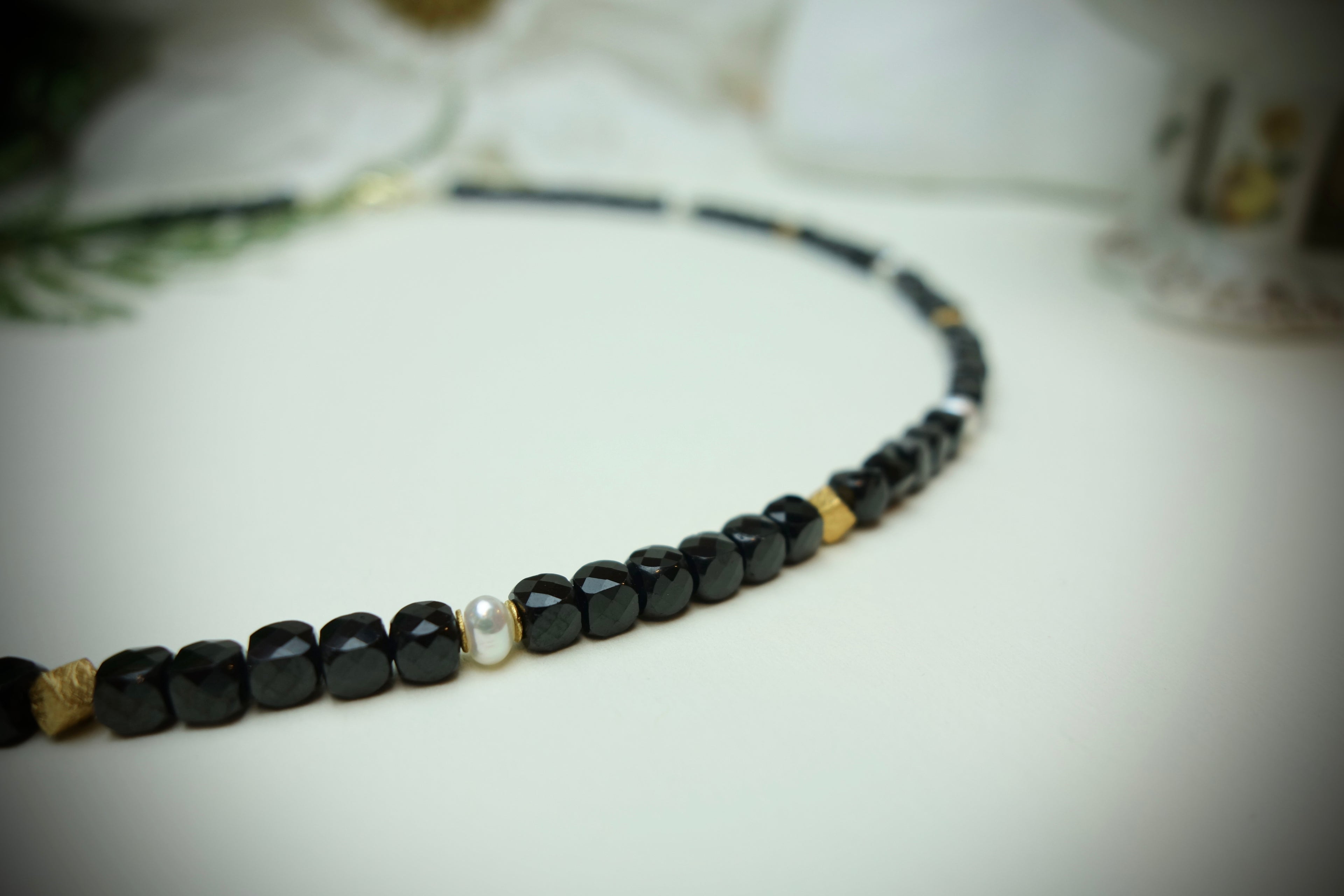 Collier „NOIR LUMIÈRE“